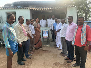 నల్లెల గ్రామంలో పలువురిని పరామర్శించిన మాజీ మంత్రి సత్యవతి రాథోడ్.