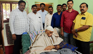 రిటైర్డ్ ఉద్యోగిని పరామర్శించిన యూటీఎఫ్ నాయకులు.