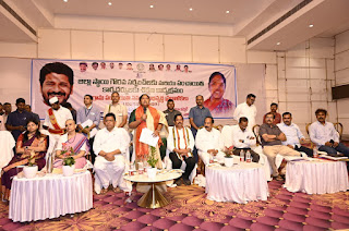 గ్రామాల అభివృద్ధికి సర్పంచులు-కార్యదర్శులు సమన్వయంతో పనిచేయాలి: మంత్రి సీతక్క